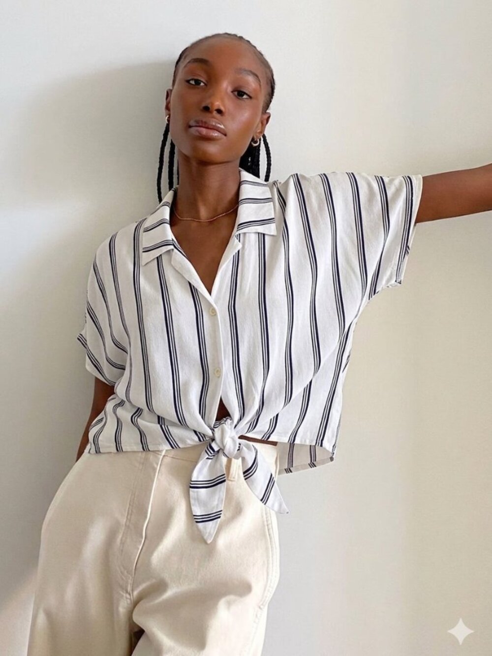 Aritzia Wilfred Free Tie Front Blouse XS Cropped Navy White Striped Short Sleeve